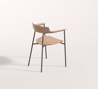 polokřeslo s kovovou konstrukcí