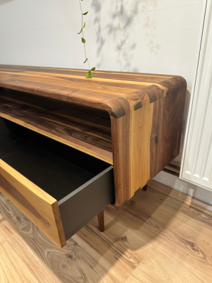 Vyrobeno v České republice rodinnou firmou SITUS.