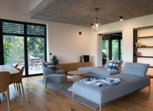 sofa FREE, armchair EWR