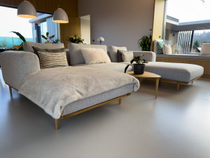 Atypická designová a pohodlná sedací souprava. Vyrobena českou rodinnou firmou SITUS.