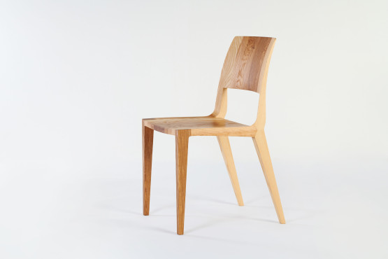 Jídelní židle z masivu. Luxusní jídelní židle. Vyrobeno v České republice rodinnou firmou SITUS.